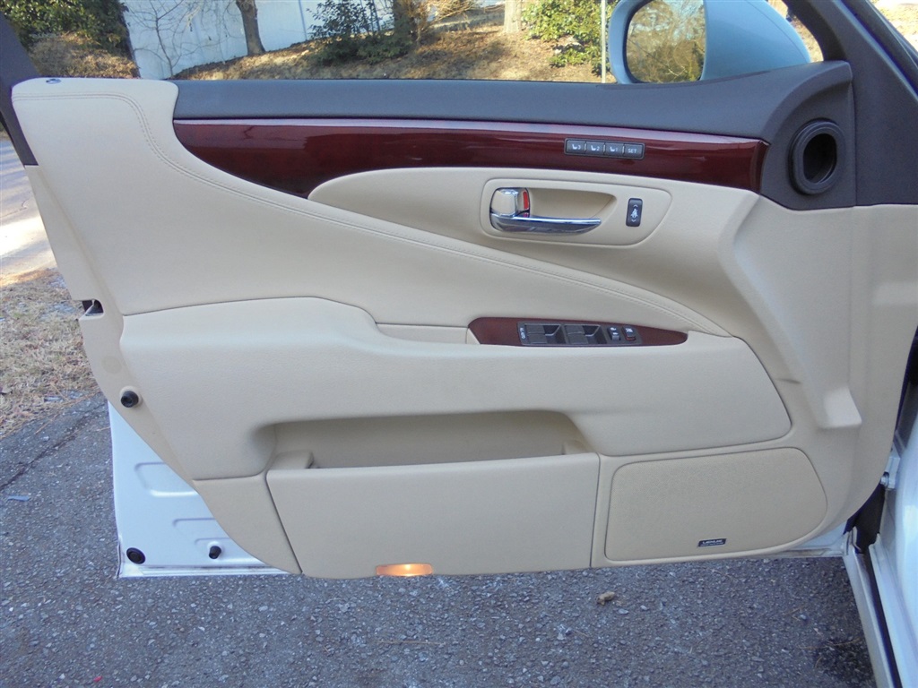 2012 Lexus LS 460 photo