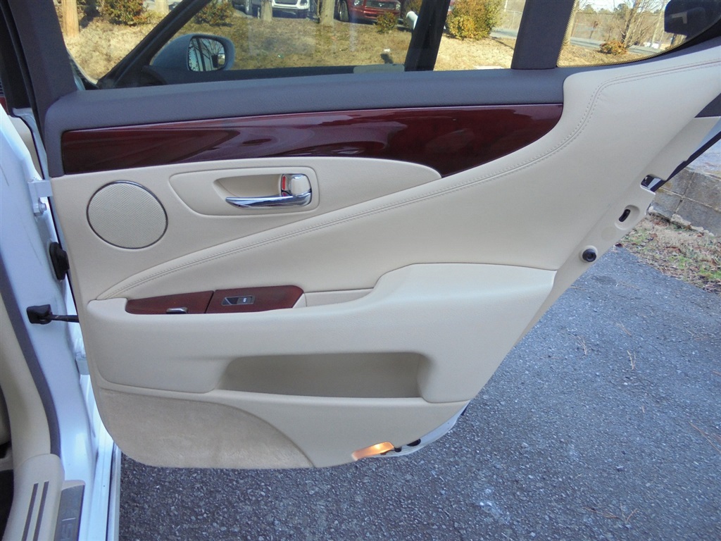2012 Lexus LS 460 photo