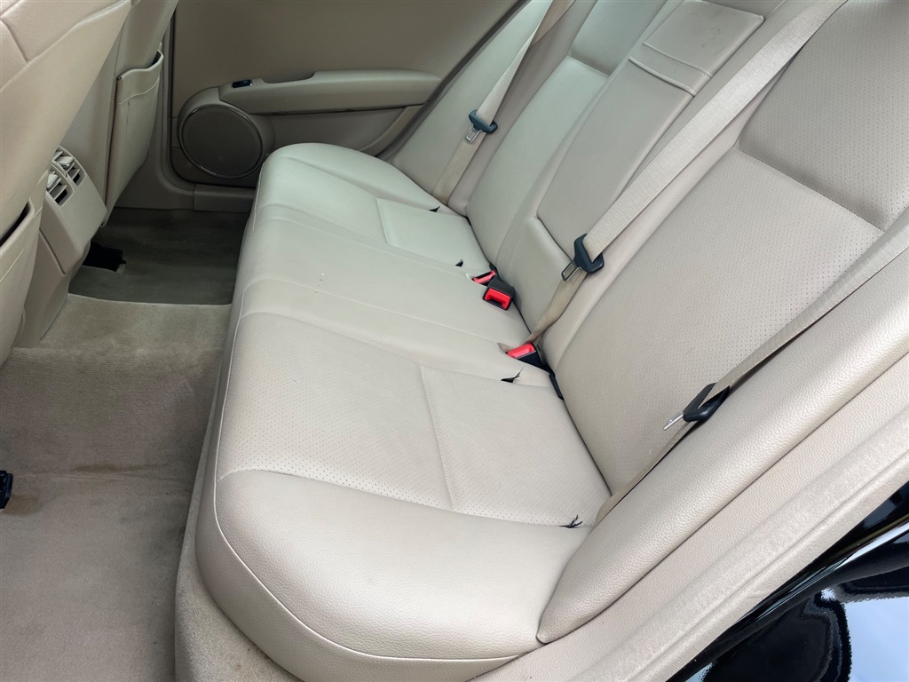 2010 Mercedes-Benz C-Class C300 Sport photo