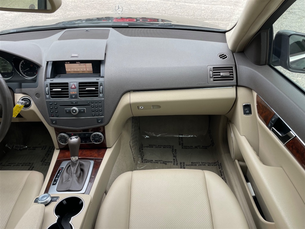 2010 Mercedes-Benz C-Class C300 Sport photo