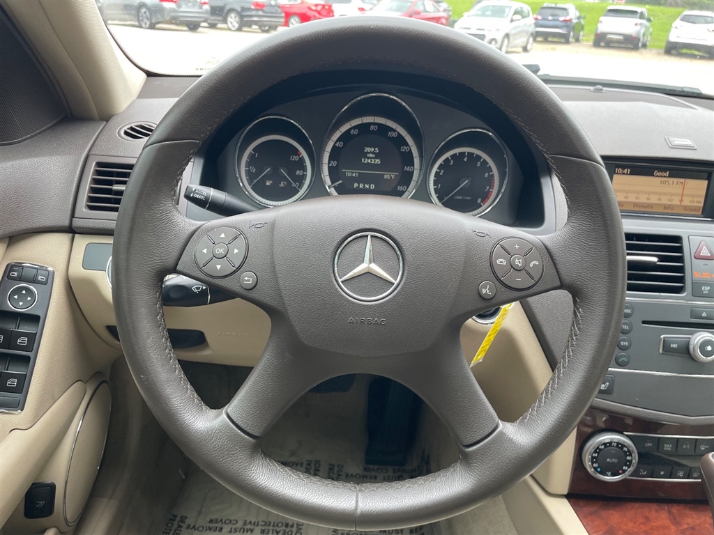 2010 Mercedes-Benz C-Class C300 Sport photo