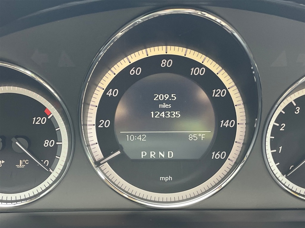 2010 Mercedes-Benz C-Class C300 Sport photo
