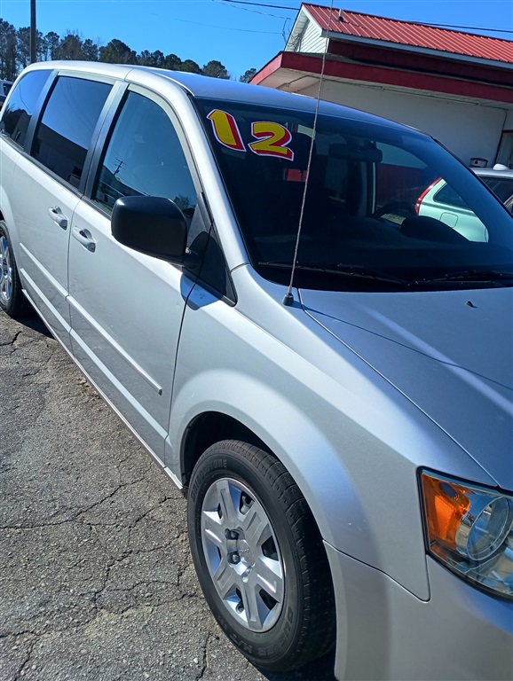 2012 Dodge Grand Caravan SE photo