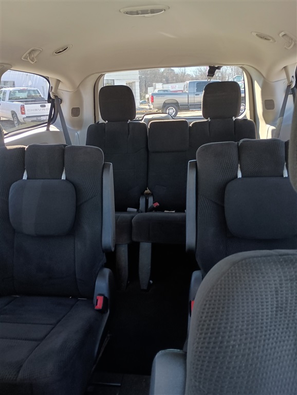 2012 Dodge Grand Caravan SE photo