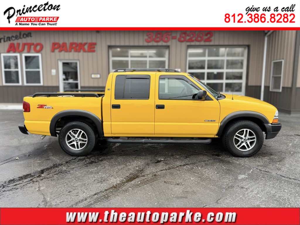 2002 Chevrolet S-10 LS Crew Cab 4WD