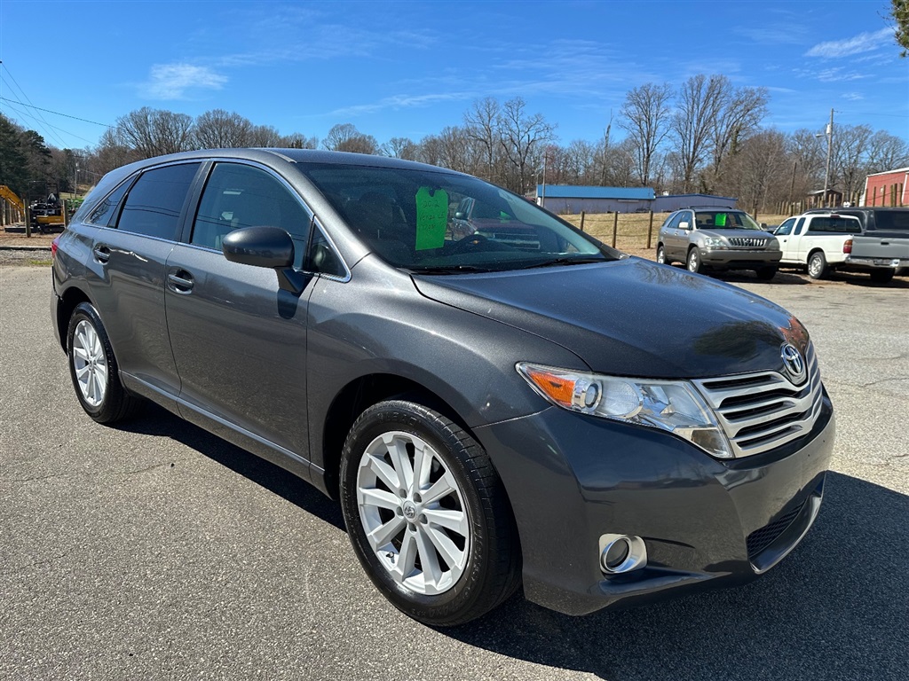 2012 Toyota Venza LE photo