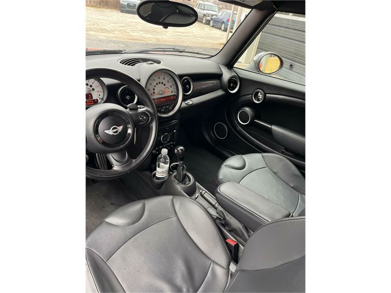 2013 MINI Cooper S photo