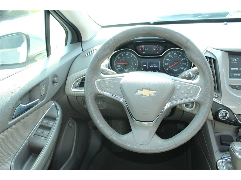 2016 Chevrolet CRUZE LT  photo