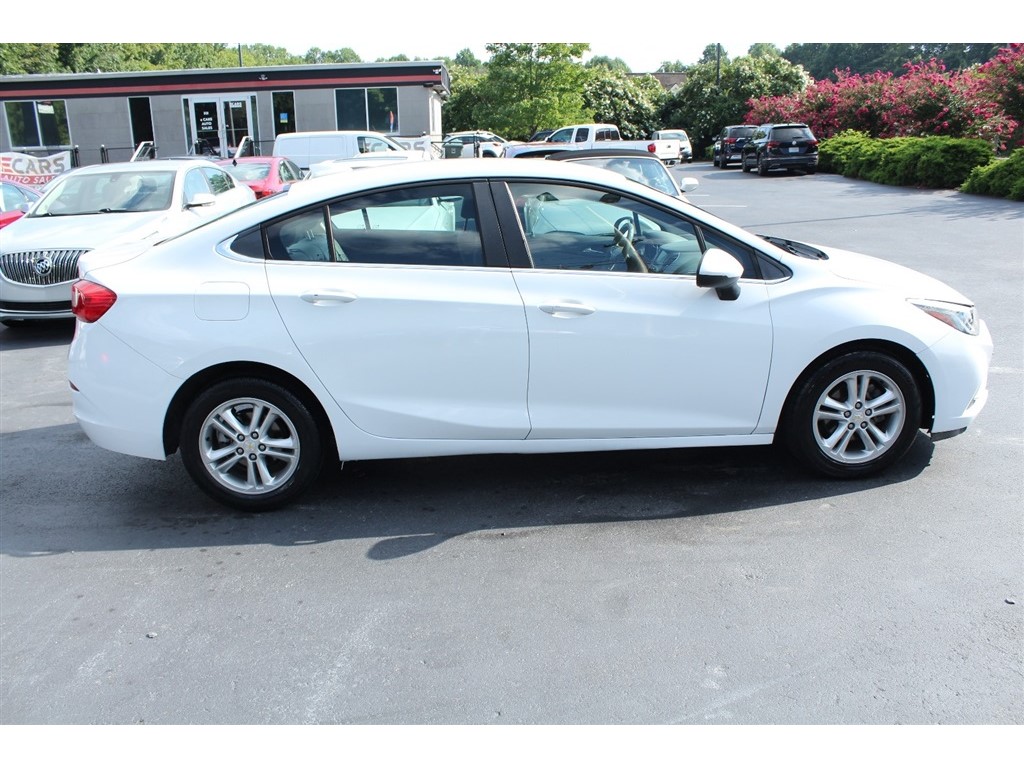 2016 Chevrolet CRUZE LT  photo