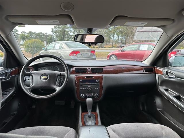 2011 Chevrolet Impala LT photo