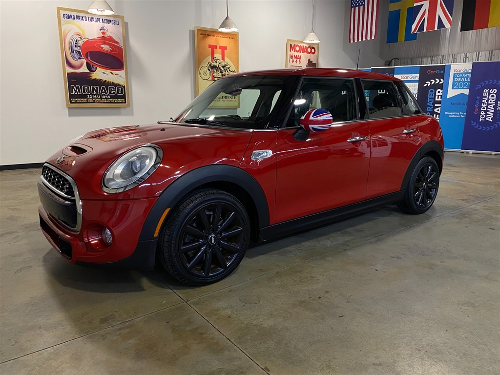 2015 MINI Cooper S 4-Door Hatchback FWD