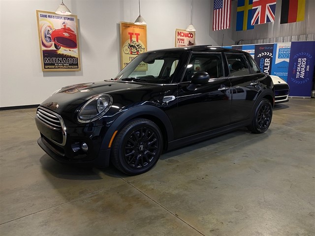 2019 MINI Cooper 4-Door Hatchback FWD