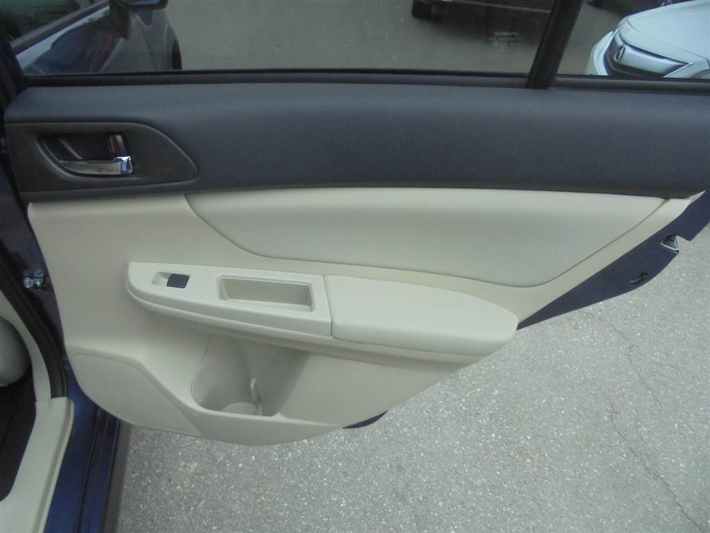 2013 Subaru XV Crosstrek 2.0i Premium photo