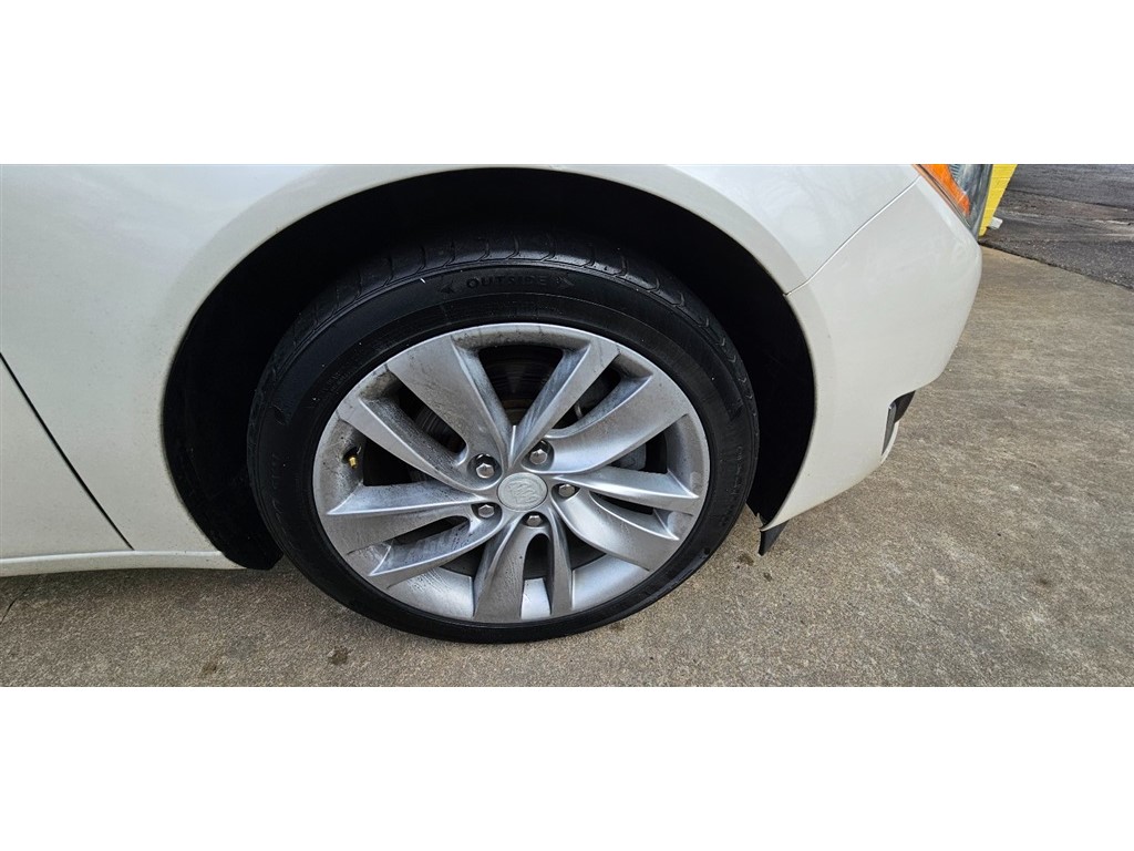 2014 Buick Regal Premium 1 photo