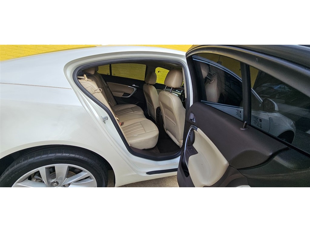 2014 Buick Regal Premium 1 photo