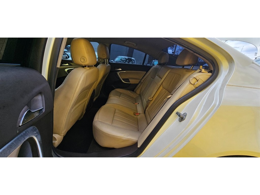 2014 Buick Regal Premium 1 photo