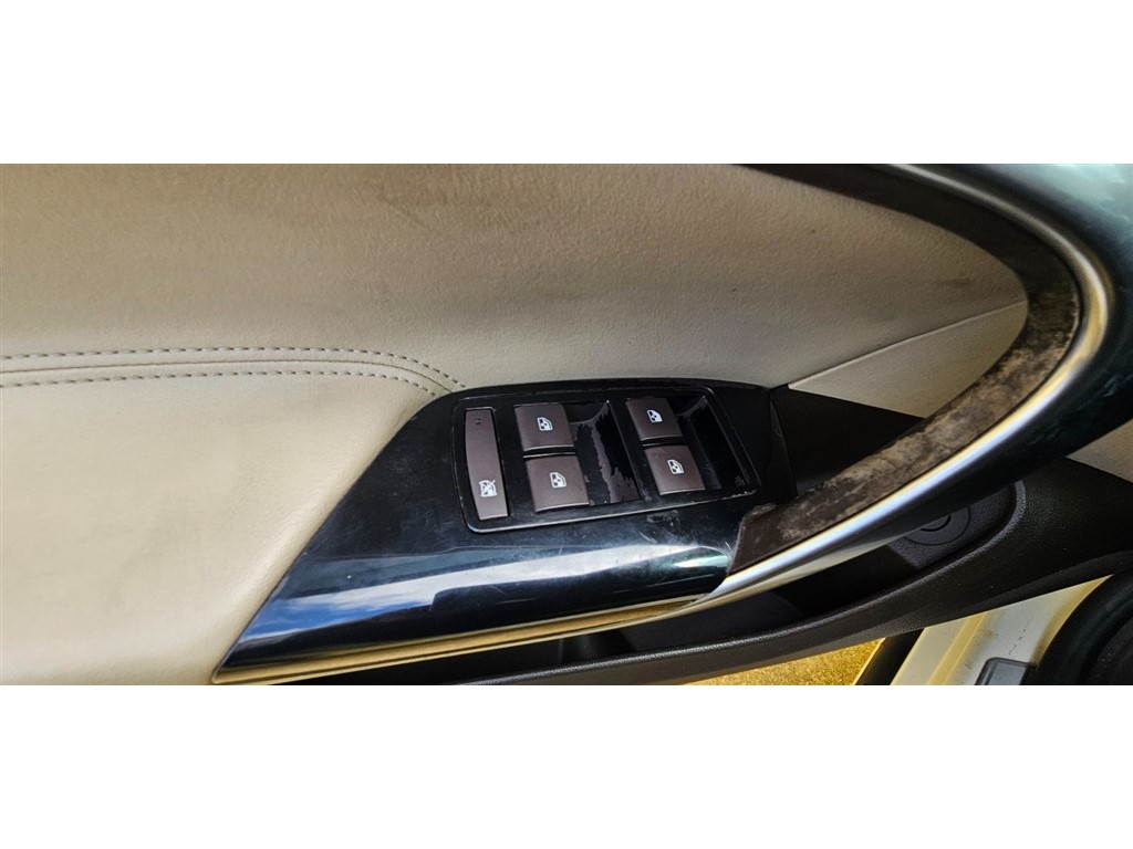 2014 Buick Regal Premium 1 photo