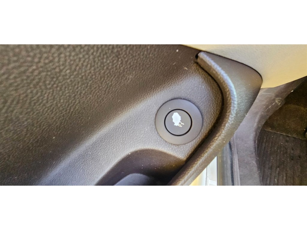 2014 Buick Regal Premium 1 photo