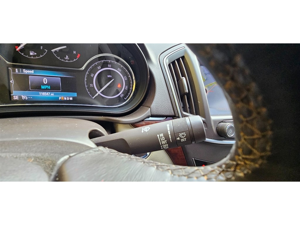 2014 Buick Regal Premium 1 photo