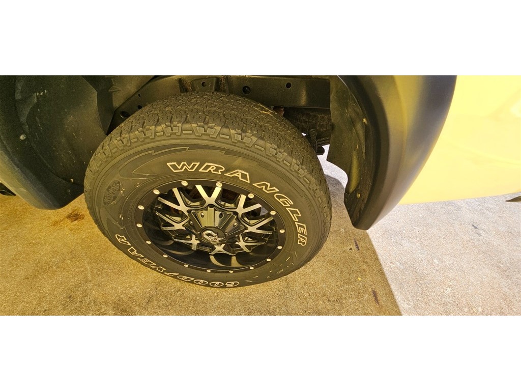 2006 Nissan Titan XE photo