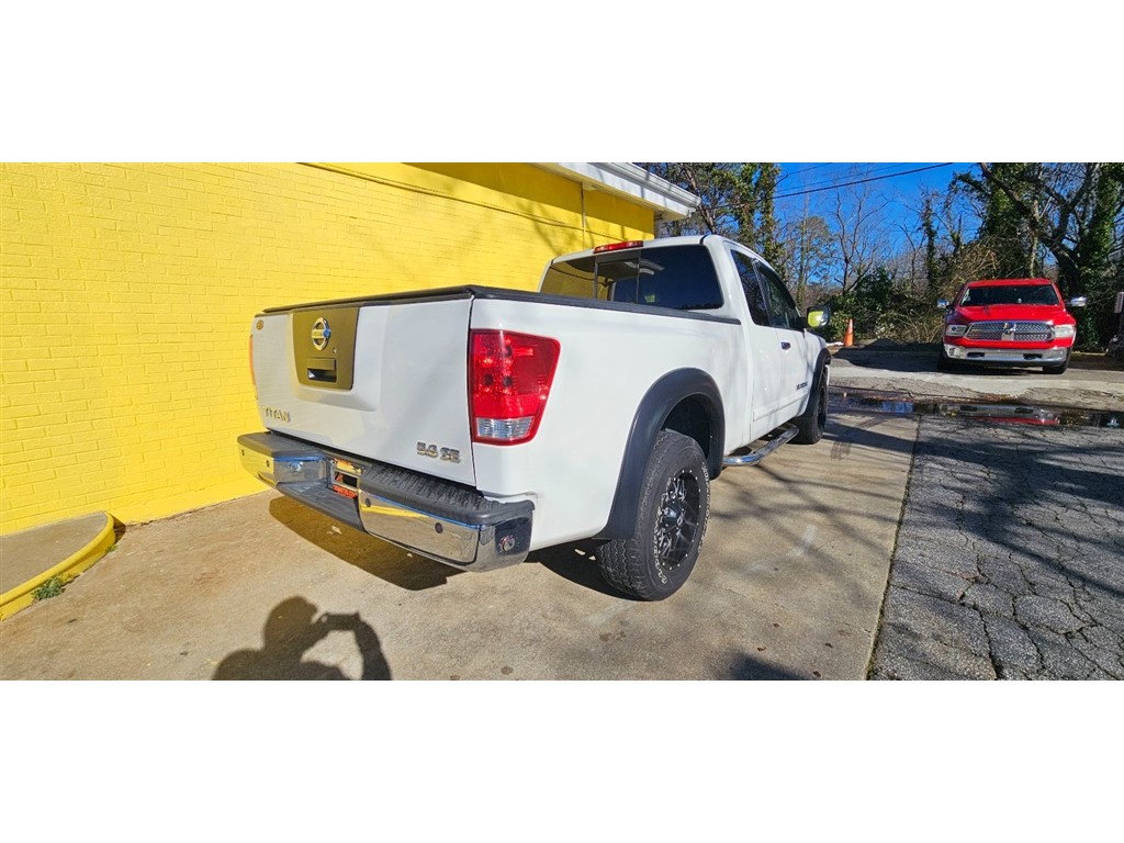 2006 Nissan Titan XE photo