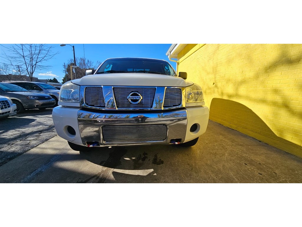 2006 Nissan Titan XE photo
