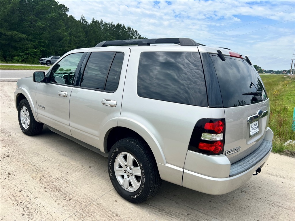 2008 Ford Explorer XLT photo