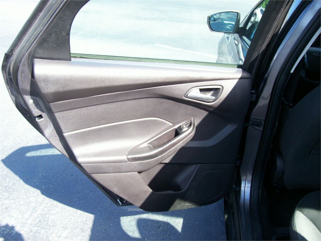 2014 Ford Focus SE photo