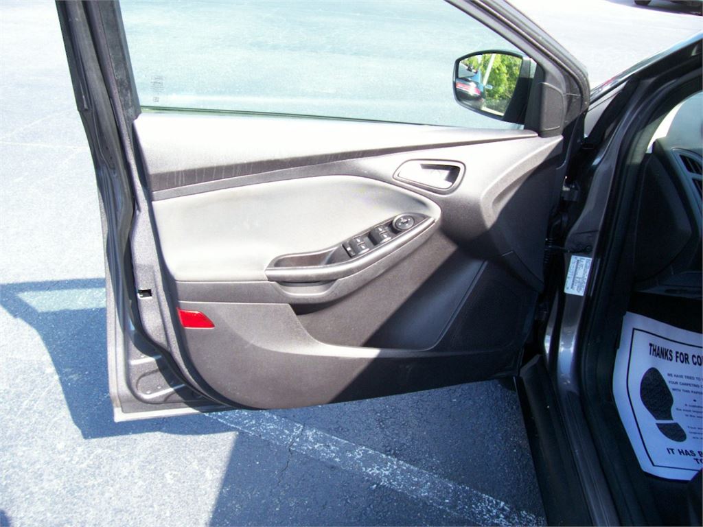 2014 Ford Focus SE photo