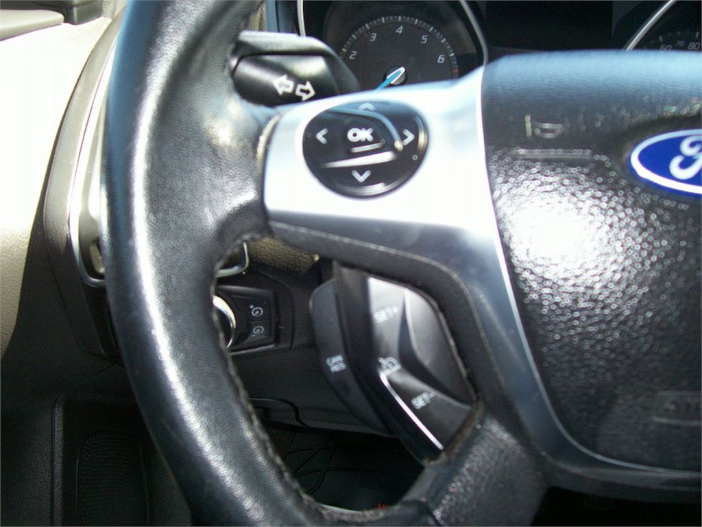 2012 Ford Focus Titanium photo