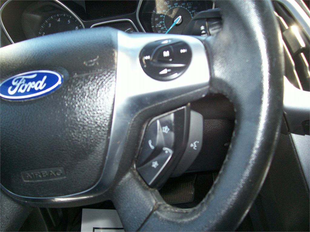 2012 Ford Focus Titanium photo