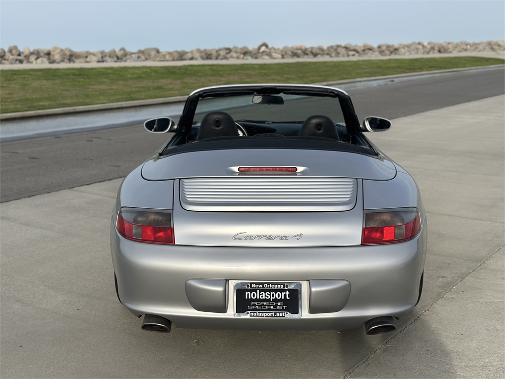 2003 Porsche 911 Carrera photo