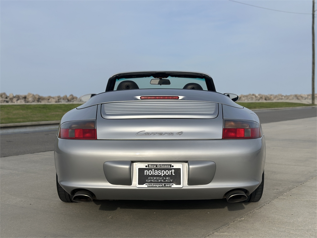 2003 Porsche 911 Carrera photo