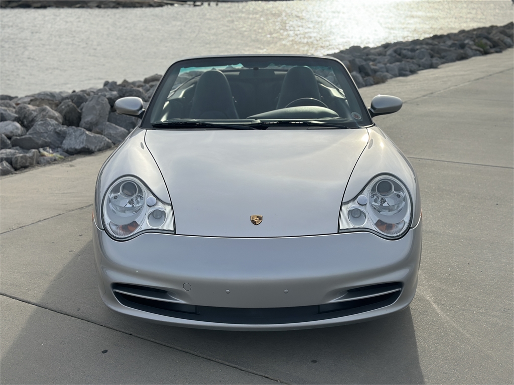 2003 Porsche 911 Carrera photo