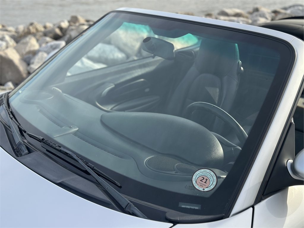 2003 Porsche 911 Carrera photo