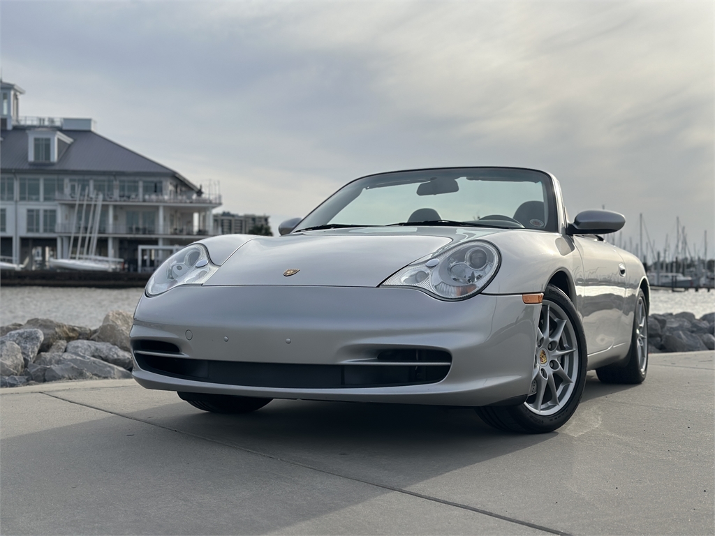 2003 Porsche 911 Carrera photo