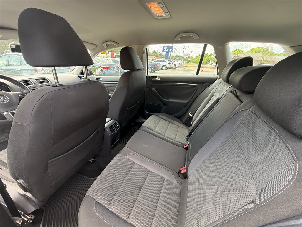 VolkswagenJetta 2.5L S Sport Wagon 4D13