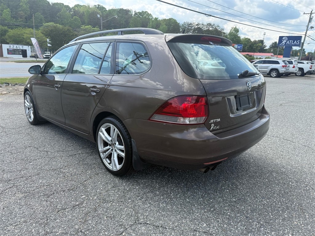 VolkswagenJetta 2.5L S Sport Wagon 4D3