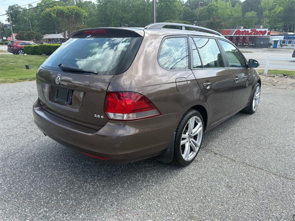 VolkswagenJetta 2.5L S Sport Wagon 4D6