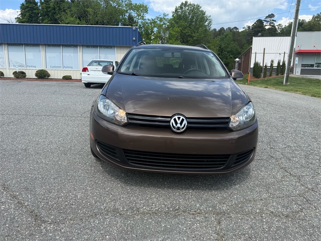 VolkswagenJetta 2.5L S Sport Wagon 4D9