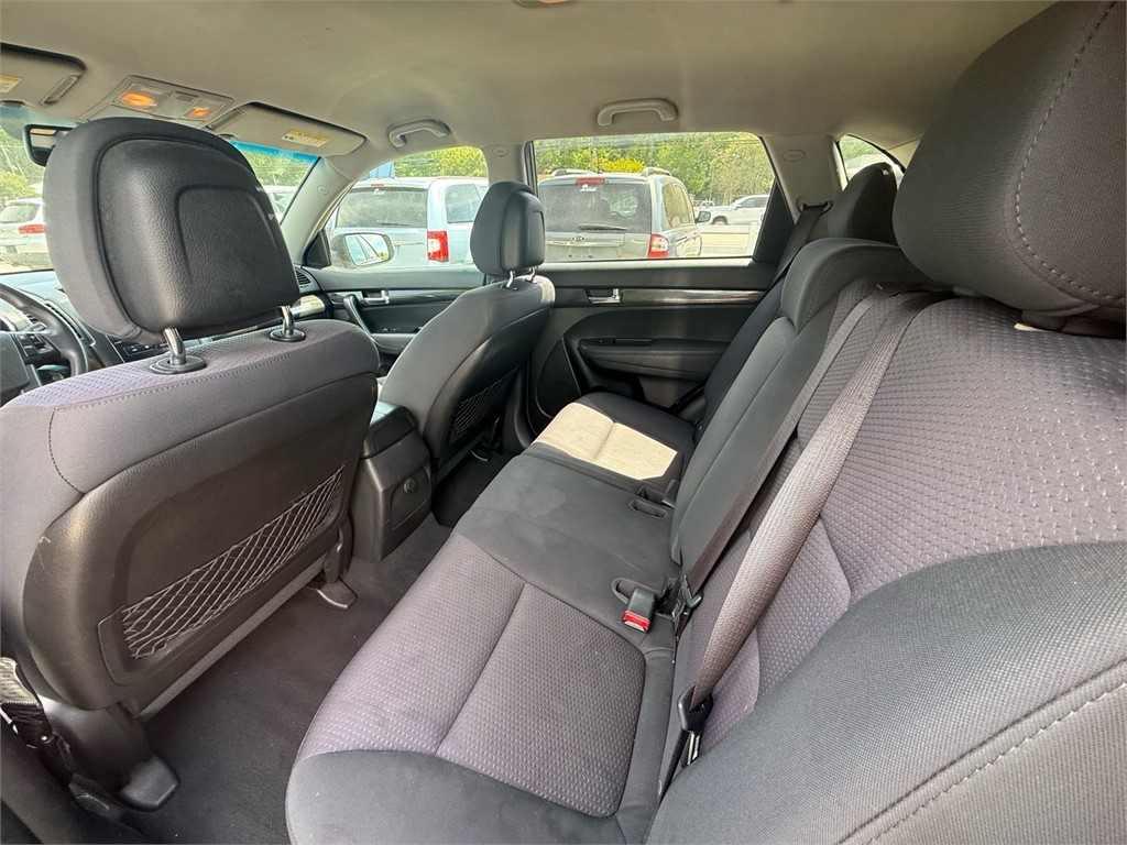 KiaSorento LX Sport Utility 4D13