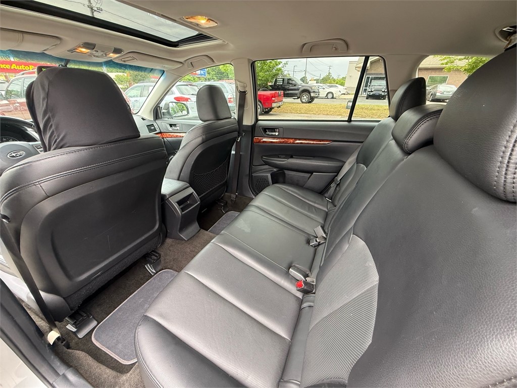 SubaruOutback 2.5i Limited13