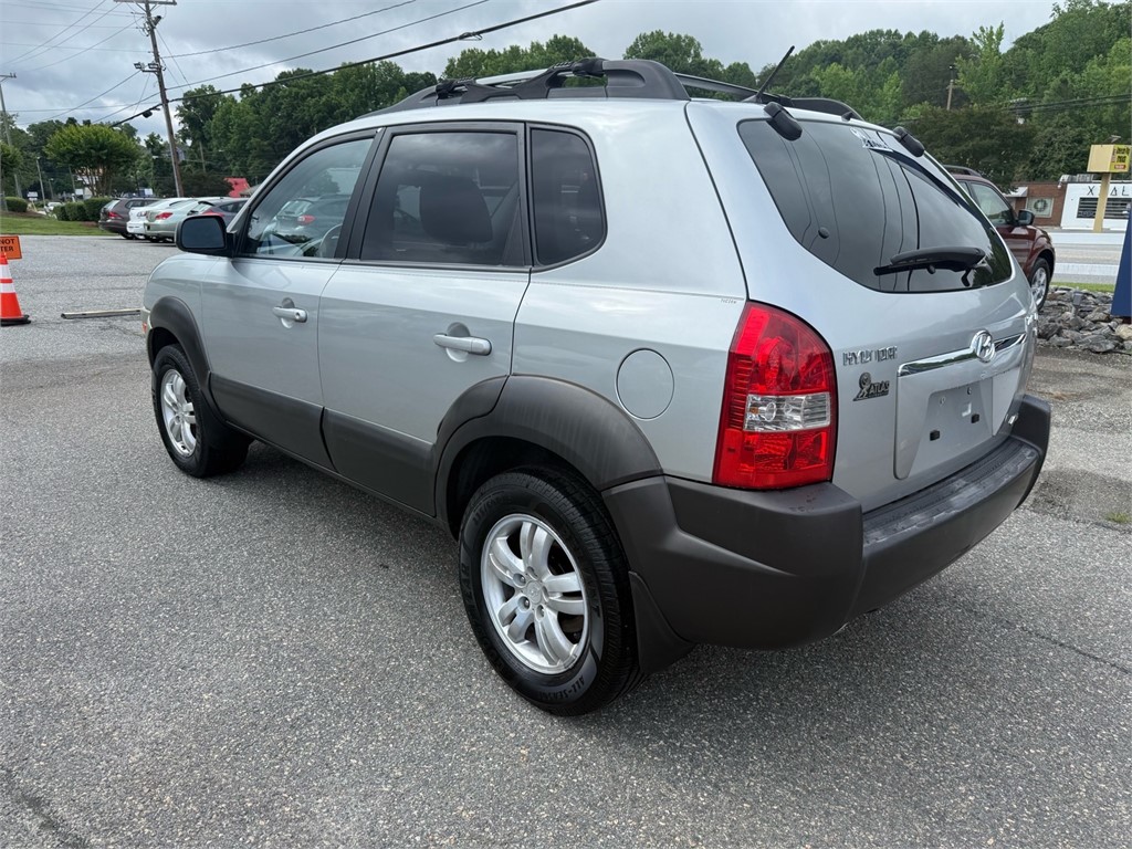 HyundaiTUCSON SE Sport Utility 4D3