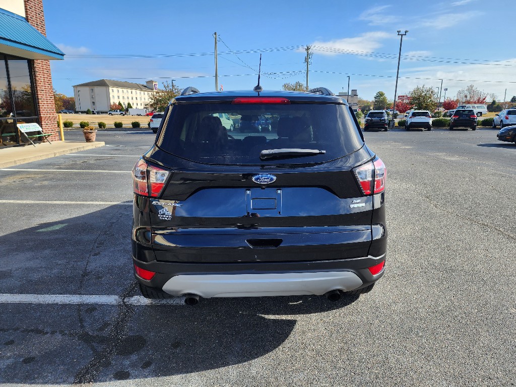 2018 Ford Escape SE FWD  photo
