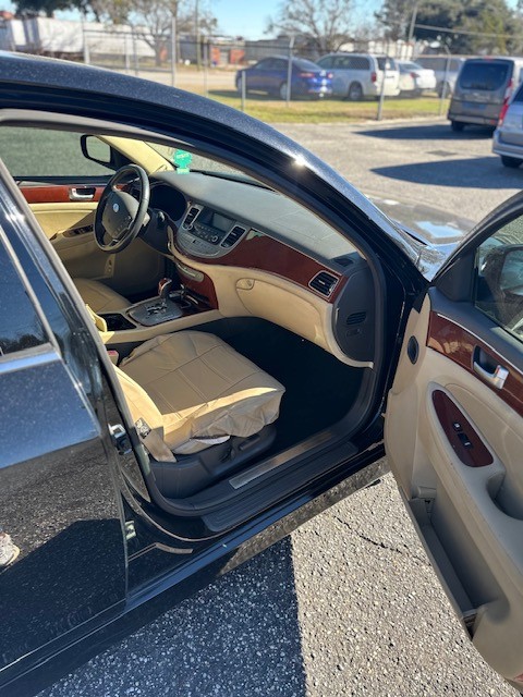 2012 Hyundai Genesis 3.8L V6 photo