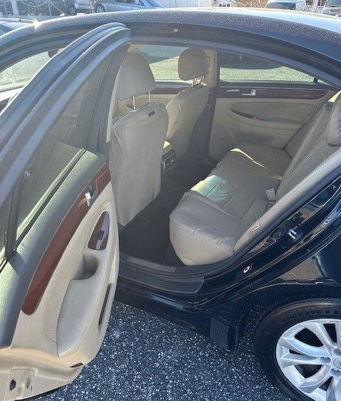 2012 Hyundai Genesis 3.8L V6 photo