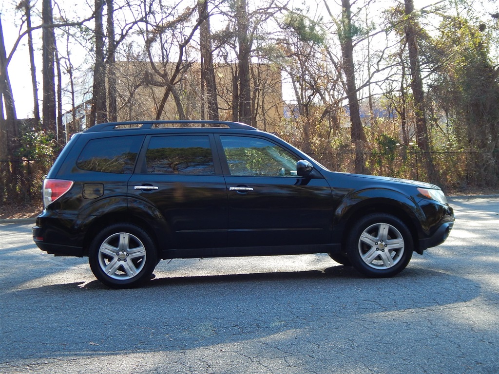 2010 Subaru Forester 2.5X Premium photo