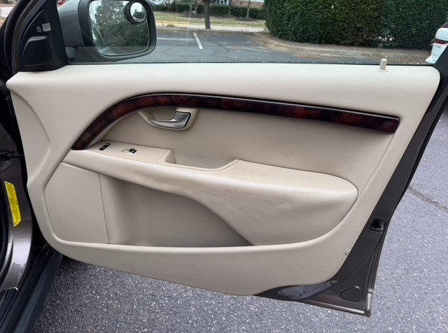 2008 Volvo XC70 3.2 photo
