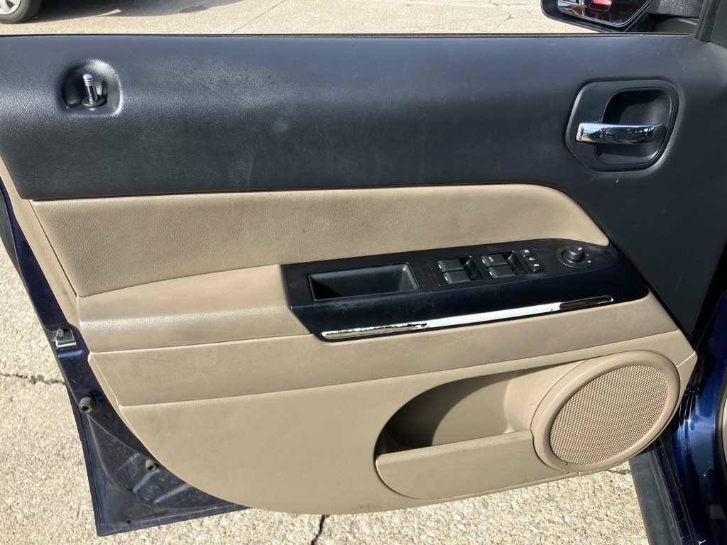 2012 Jeep Patriot Limited photo
