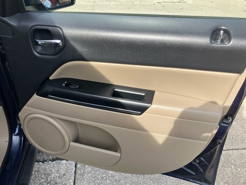 2012 Jeep Patriot Limited photo
